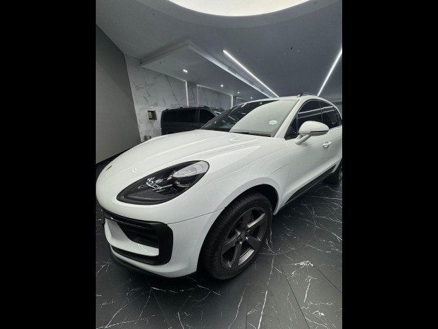 BUY PORSCHE MACAN 2022, Fouche Motors